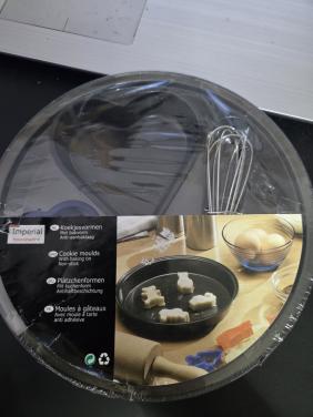 Baksetje Imperial Houseware met een anti-aanbaklaag. Nieuw