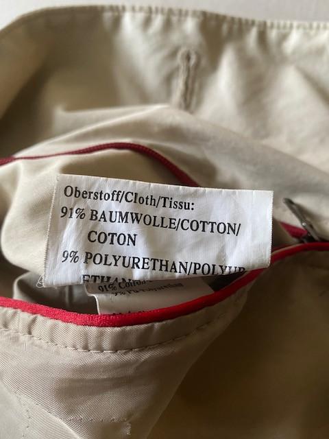 Stijlvolle beige trenchcoat van het merk Cinque voor heren