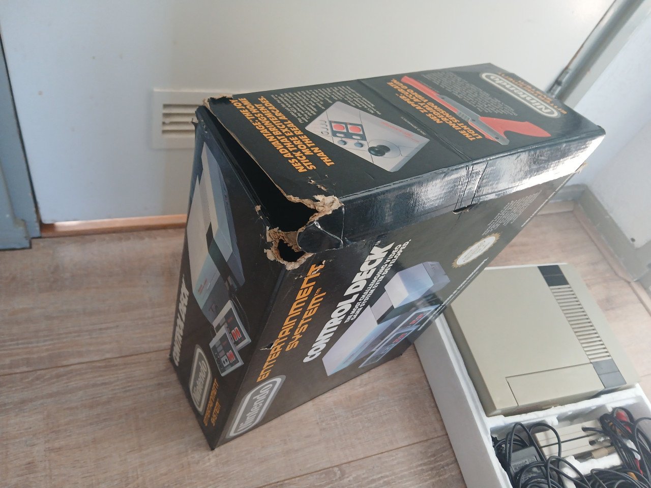 Nintendo nes control deck boxed