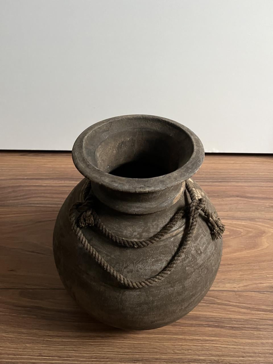 Nepalese pot nr. 6
