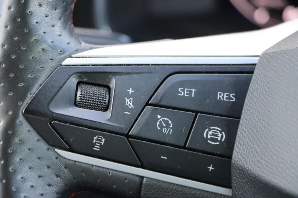 Seat Leon 1.5 tsi fr launch edition 150pk