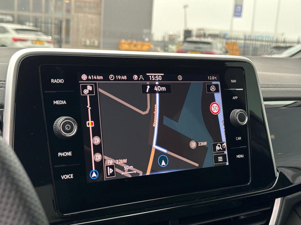 Volkswagen T-roc 1.5 tsi r-line edition * massage * carplay * trekhaak * ca