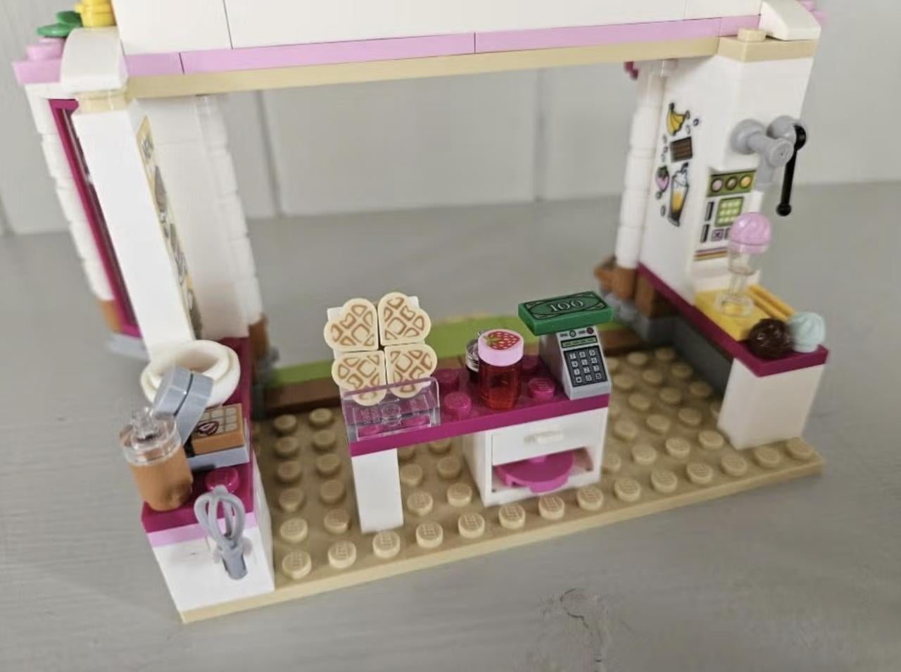 LEGO Friends - 41426 Heartlake City Park Café