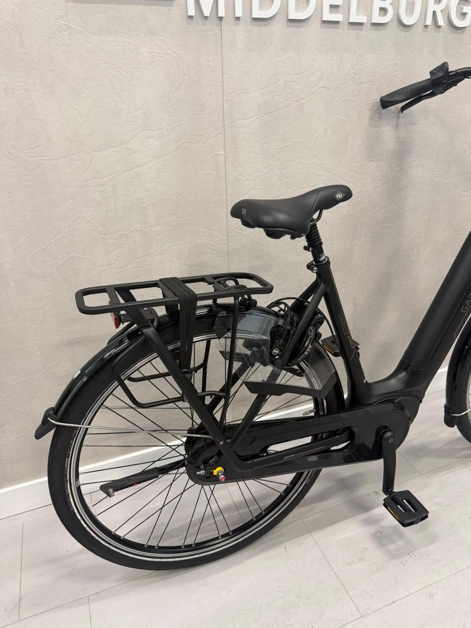 Gazelle Grenoble C8 HMB Bosch Active Line Plus 3993KM 53CM 500Wh