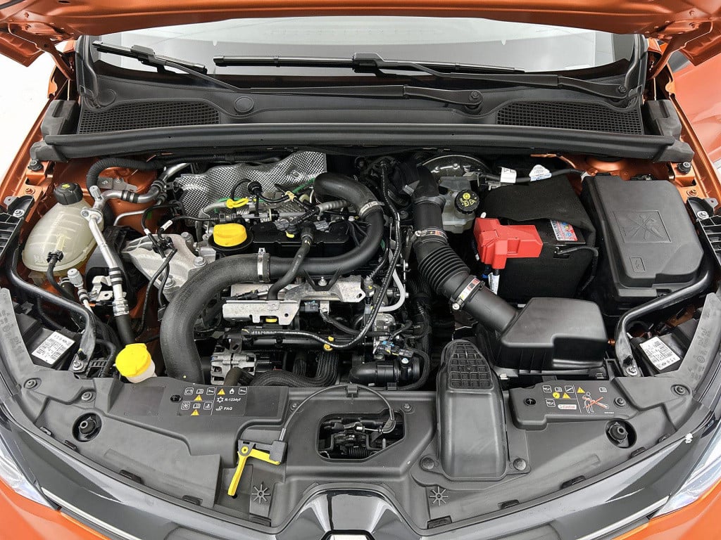 Renault Clio 1.0 tce zen | parkeer sensoren | cruise control | navigatie | 