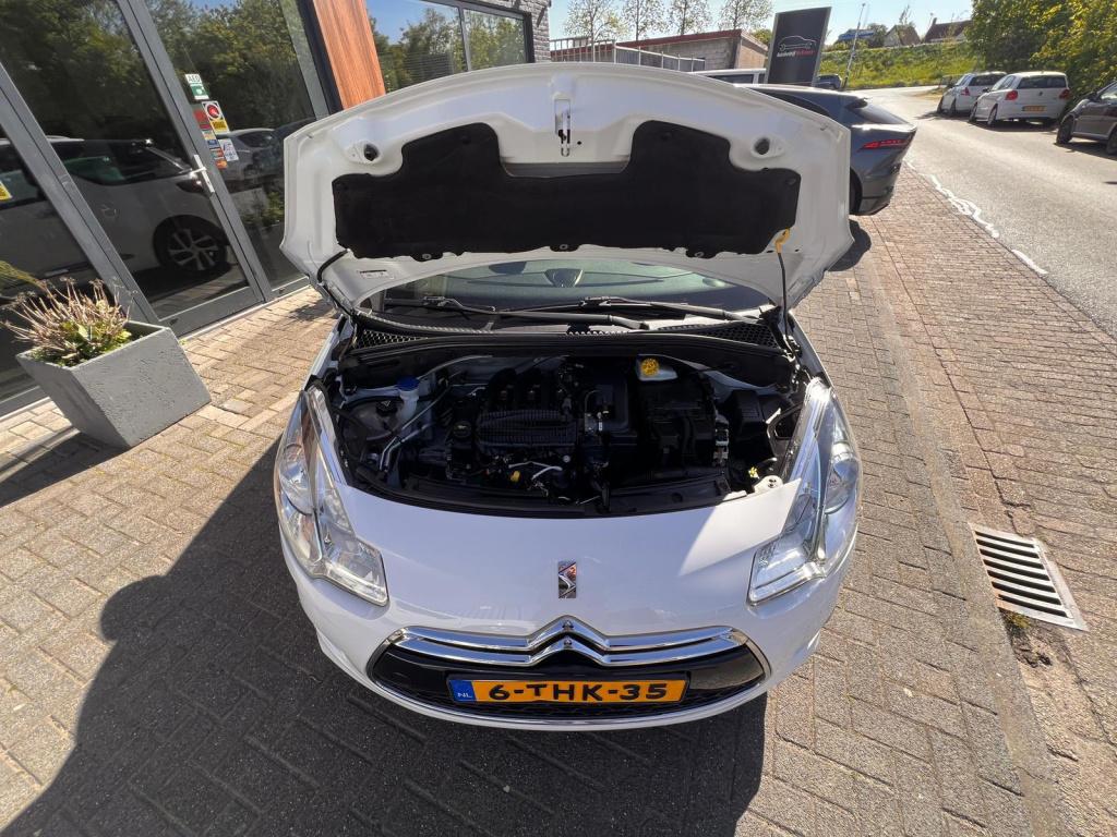 Citroen DS3 cabrio 1.2 vti so chic