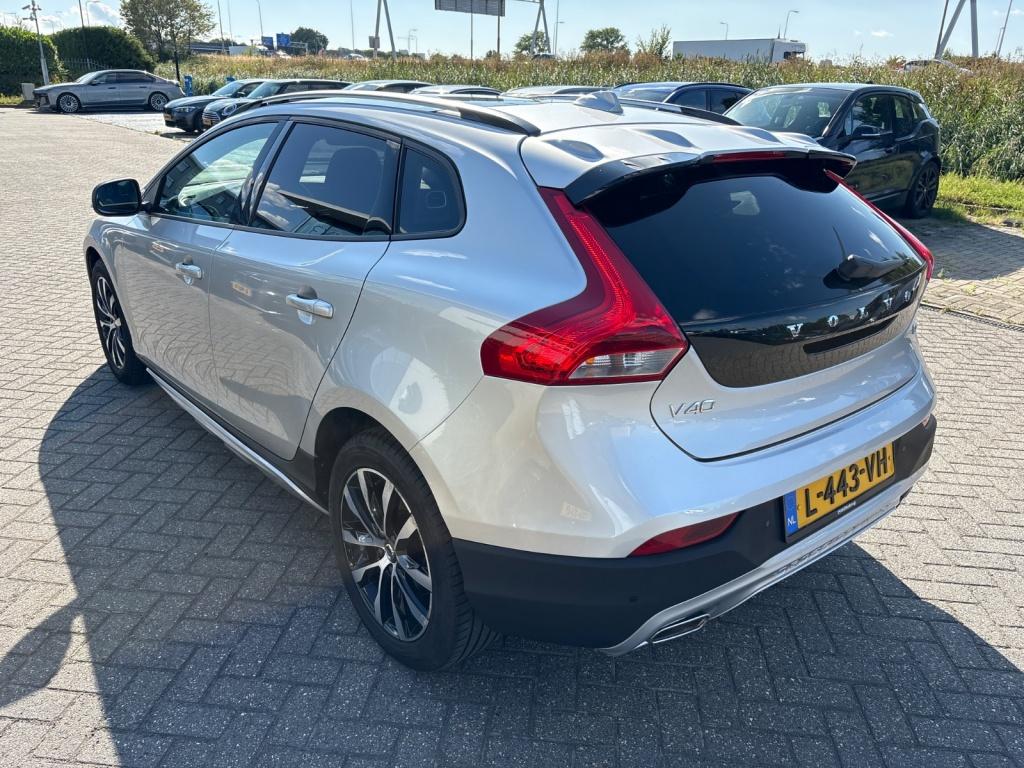 Volvo V40 cross country t3 153pk aut6 polar+ luxury| adap.cruise| pano| cam