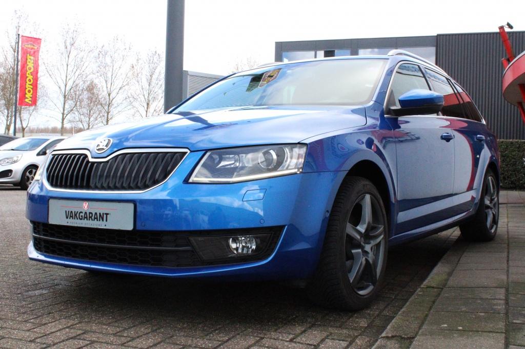 Skoda Octavia combi elegance business 1.4 tsi grt eleg bns