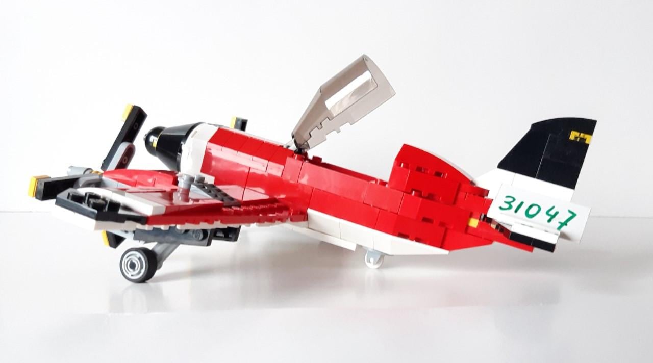 Lego Creator 31047: Propellervliegtuig, watervliegtuig of een helikopter.