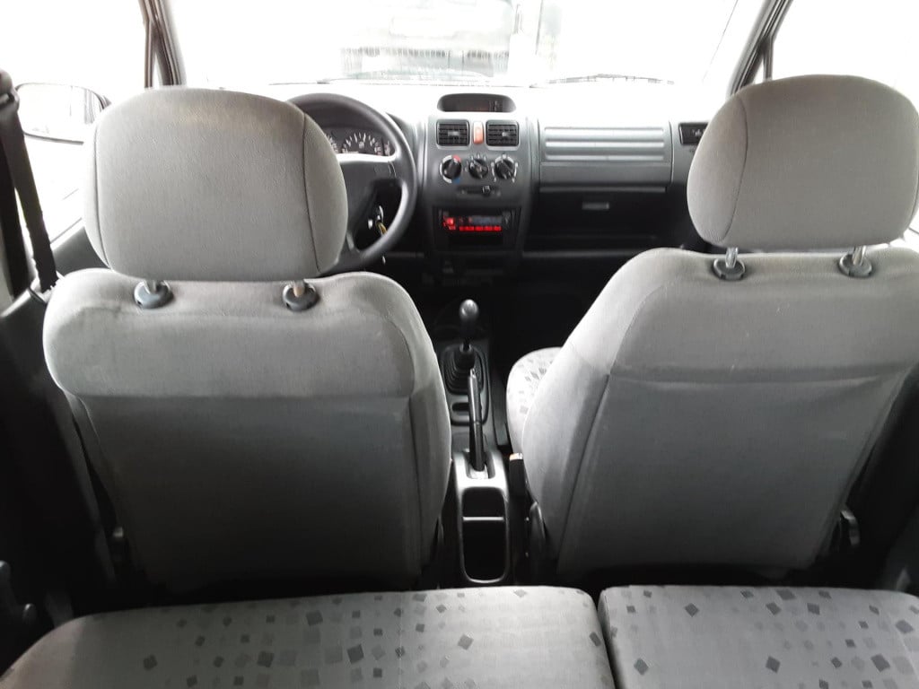 Opel Agila 1.2-16v elegance