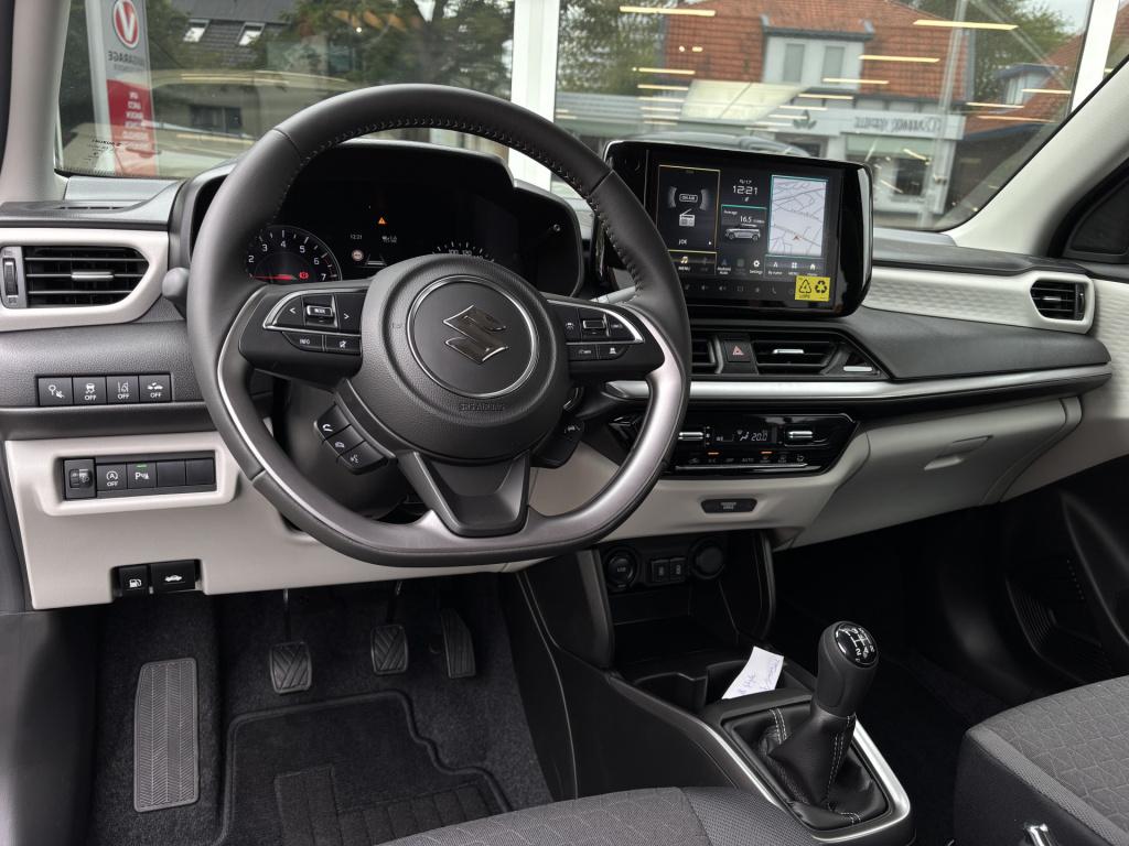 Suzuki Swift 1.2 style smart hybrid