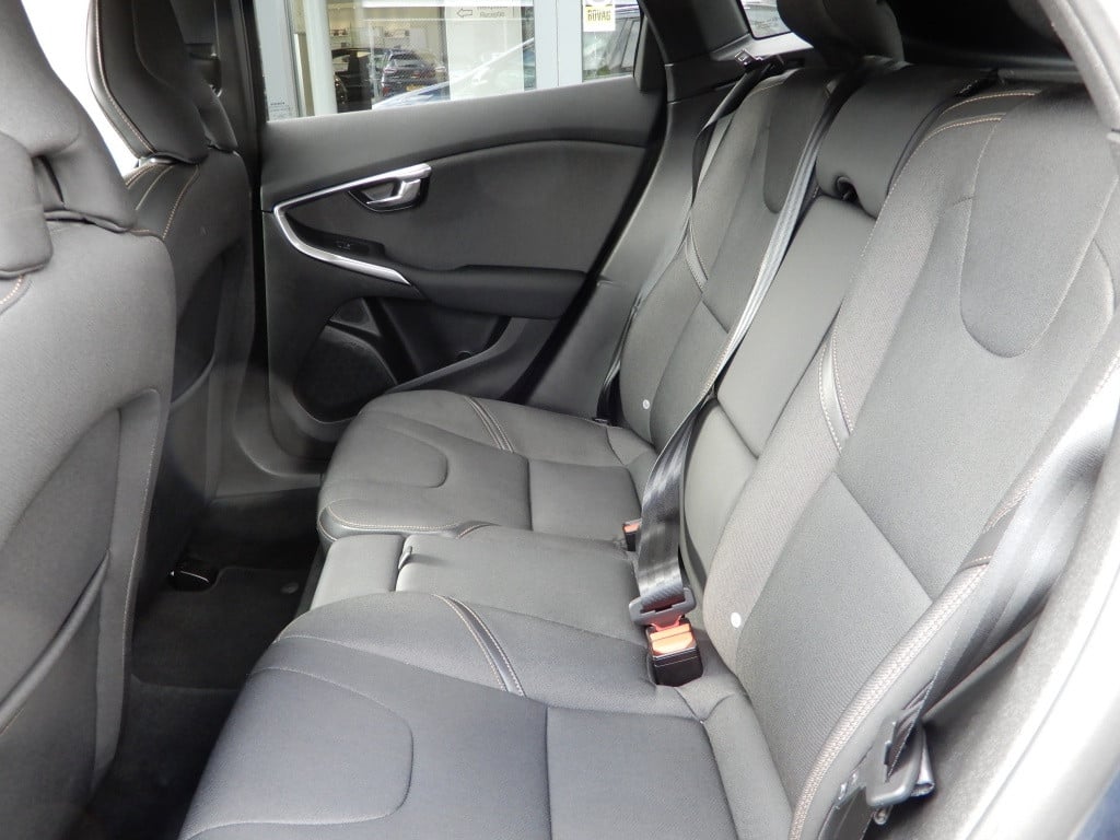 Volvo V40 cross country 1.5 t3 nordic+ | nl auto | lage km stand | dealer o
