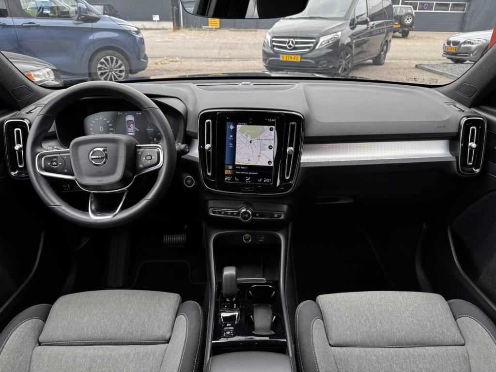 Volvo XC40 1.5 t4 plug-in hybrid plus dark | trekhaak | harman/kardon | win