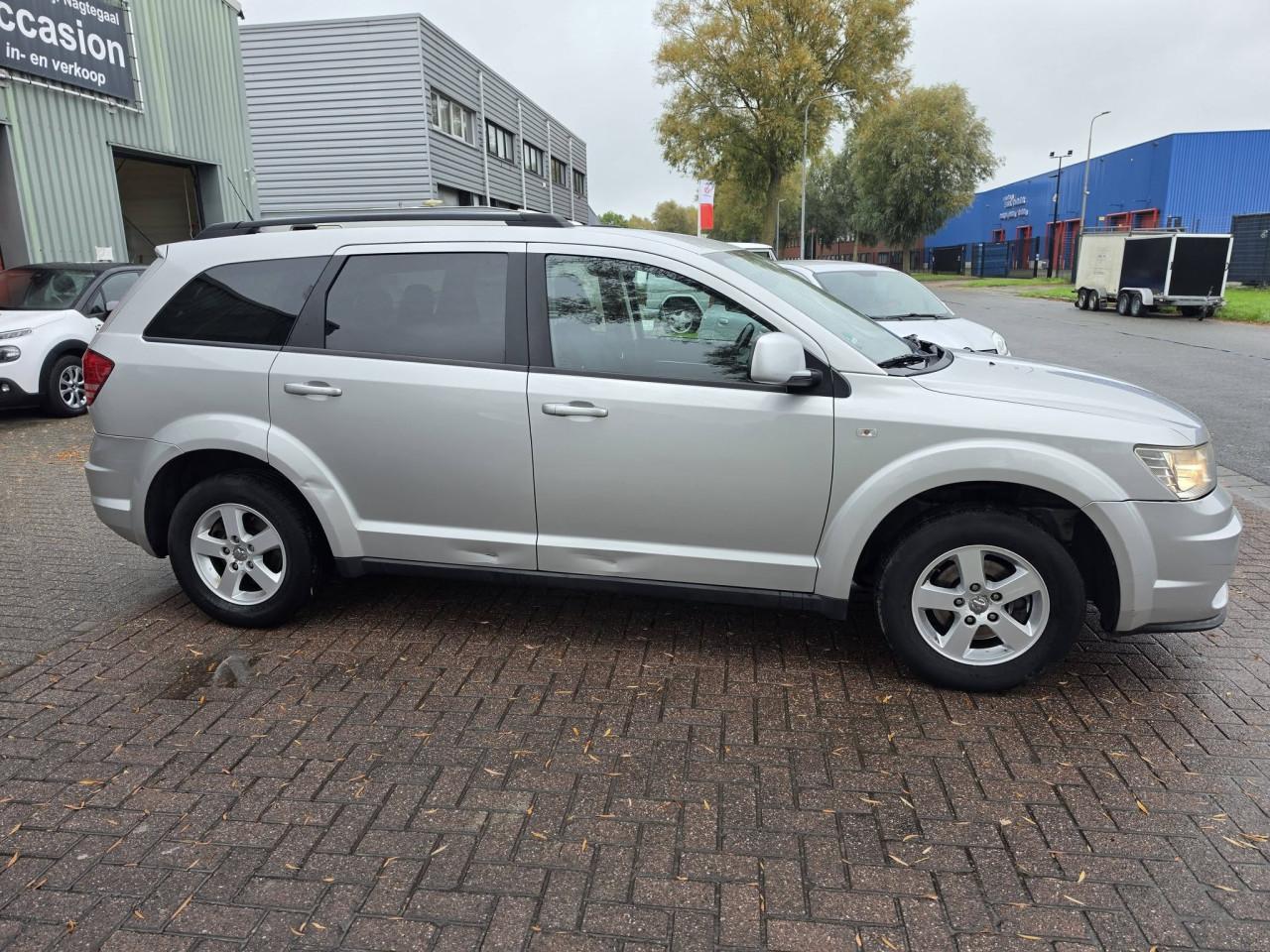 DODGE JOURNEY 2.4 BENZINE – 170 PK – BOUWJAAR 2011