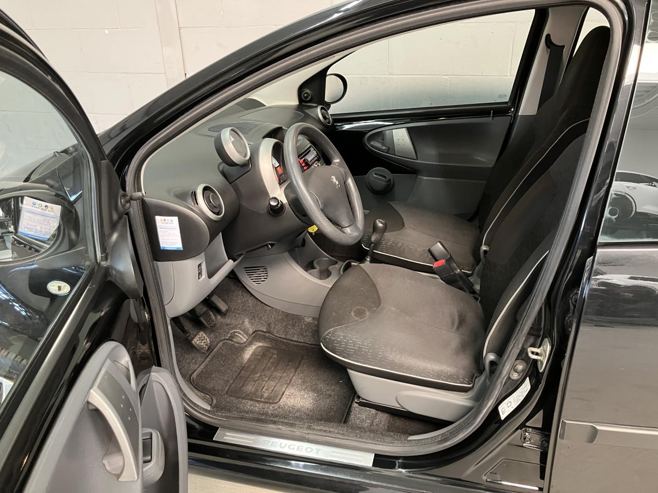 Peugeot 107 5drs met airco