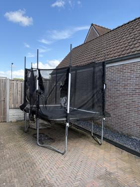 Trampoline