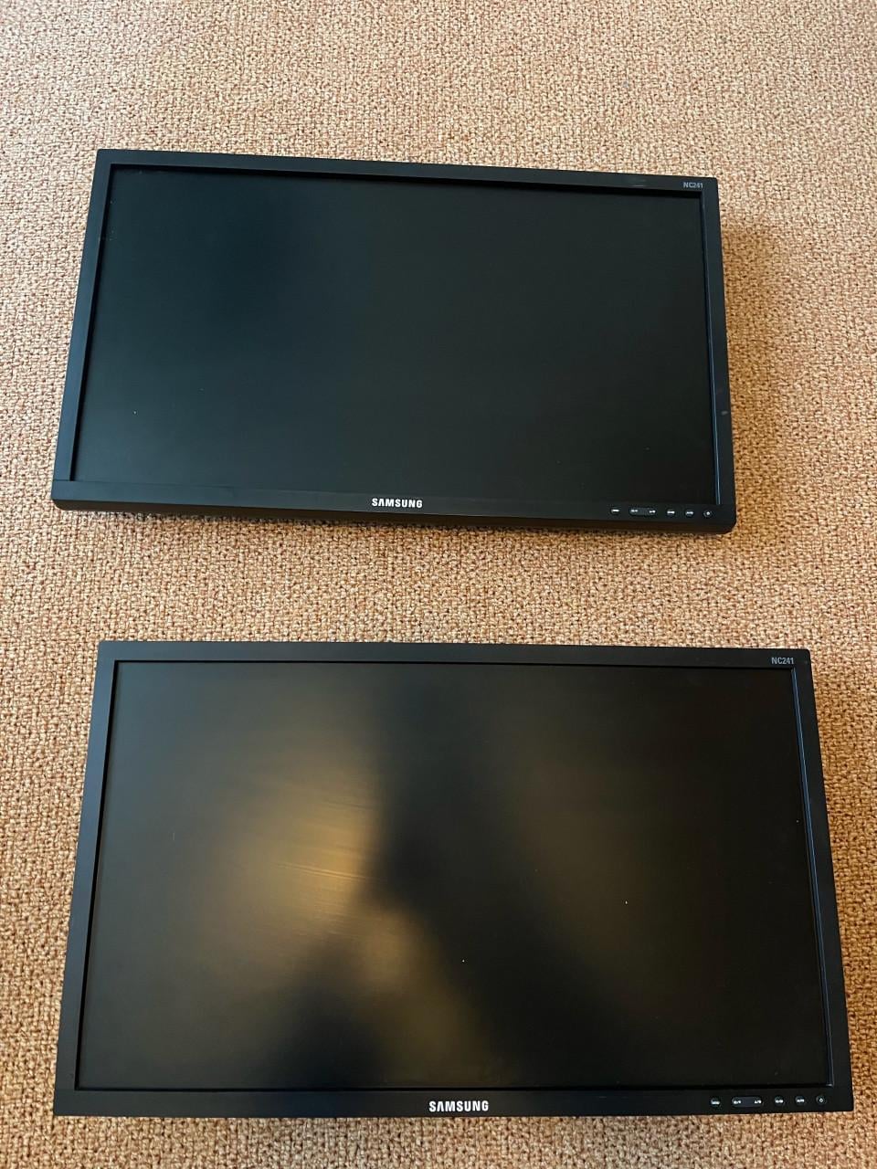 Tekoop 2 beeldschermen