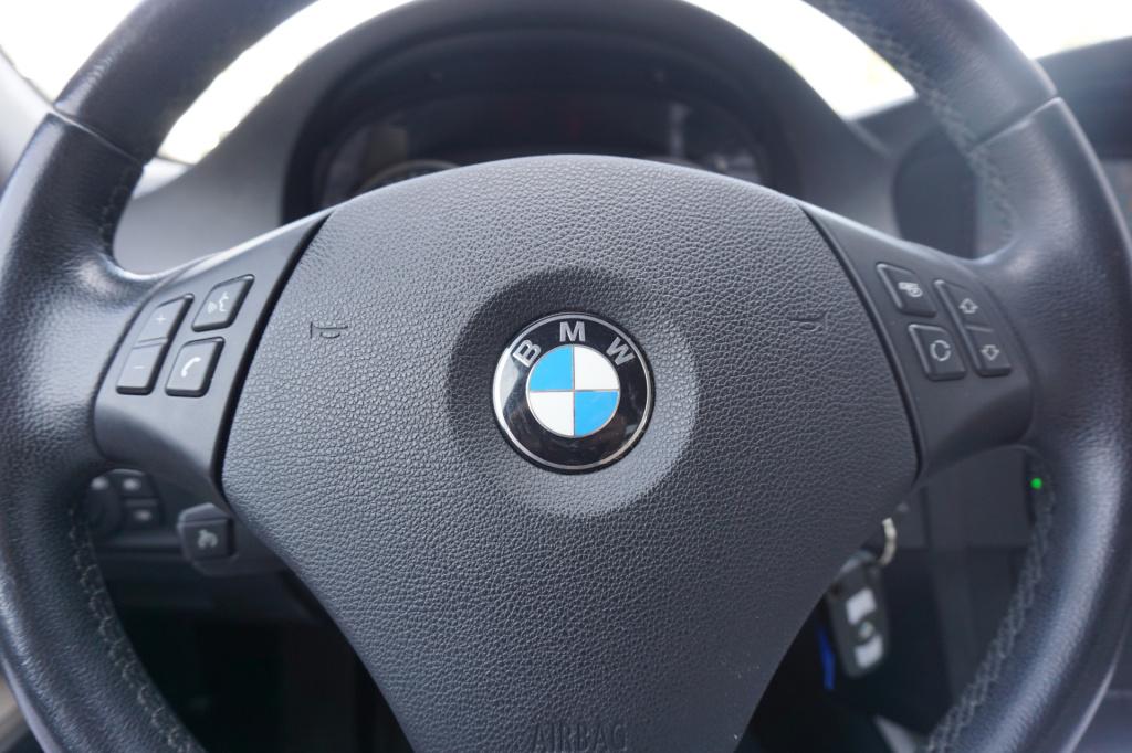 BMW 3-serie 318i corporate lease luxury line climate / navi / cruise / lede
