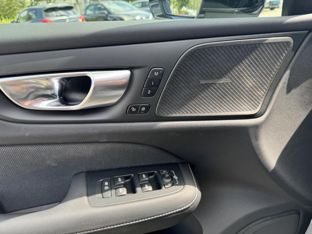 Volvo V60 2.0 t6 plug-in hybrid awd plus dark trekhaak|complete auto