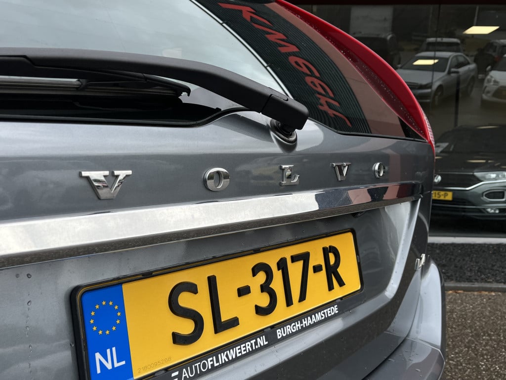 Volvo XC60 2.0 d4 fwd polar+ aut | leer | pano | zeer lage km. stand!