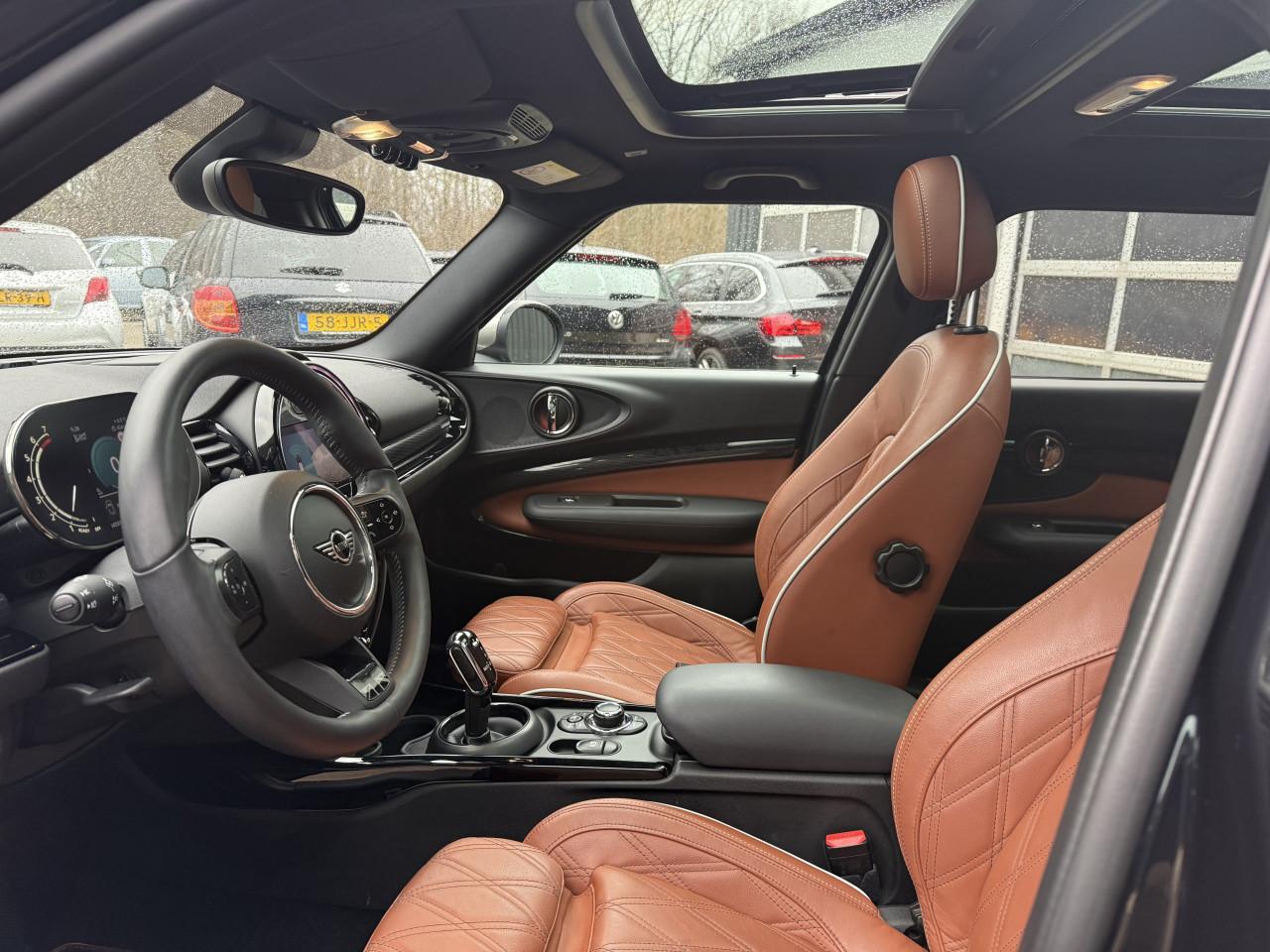 Mini Clubman 1.5 Cooper Yours 2022 AUTOMAAT|PANORAMADAK|VIRTUAL