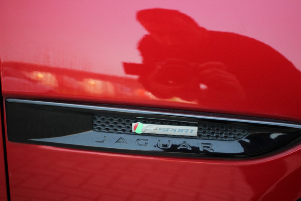 Jaguar Xe 2.0 r-sport | 200pk | el. stoelen | camera | afneembare trekhaak