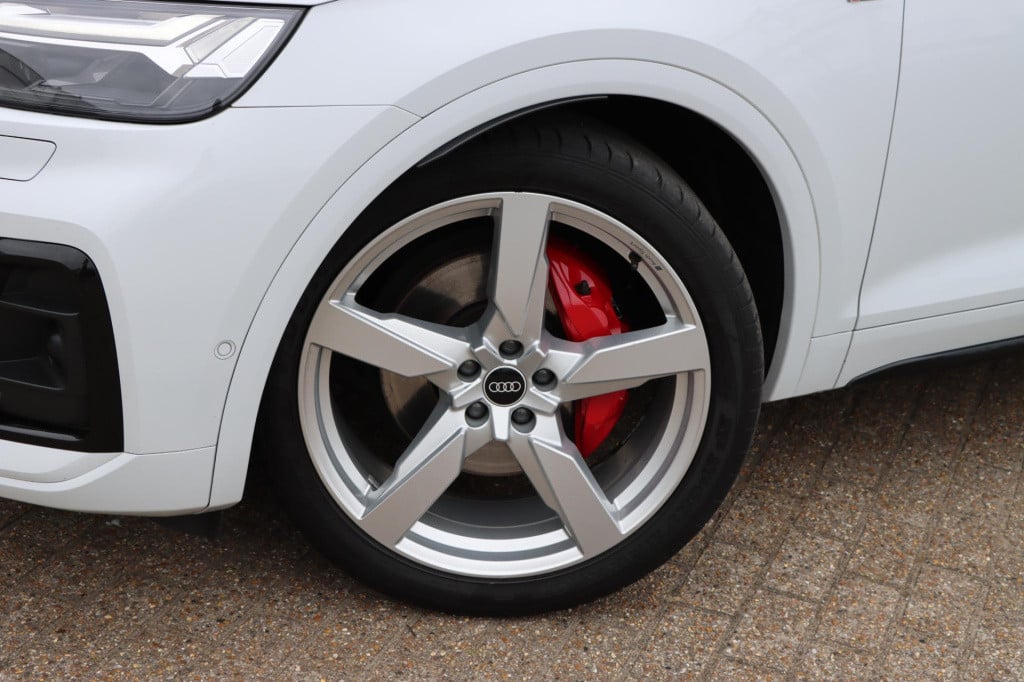 Audi Q5 55 tfsi e s edition competition 367pk s-tronic