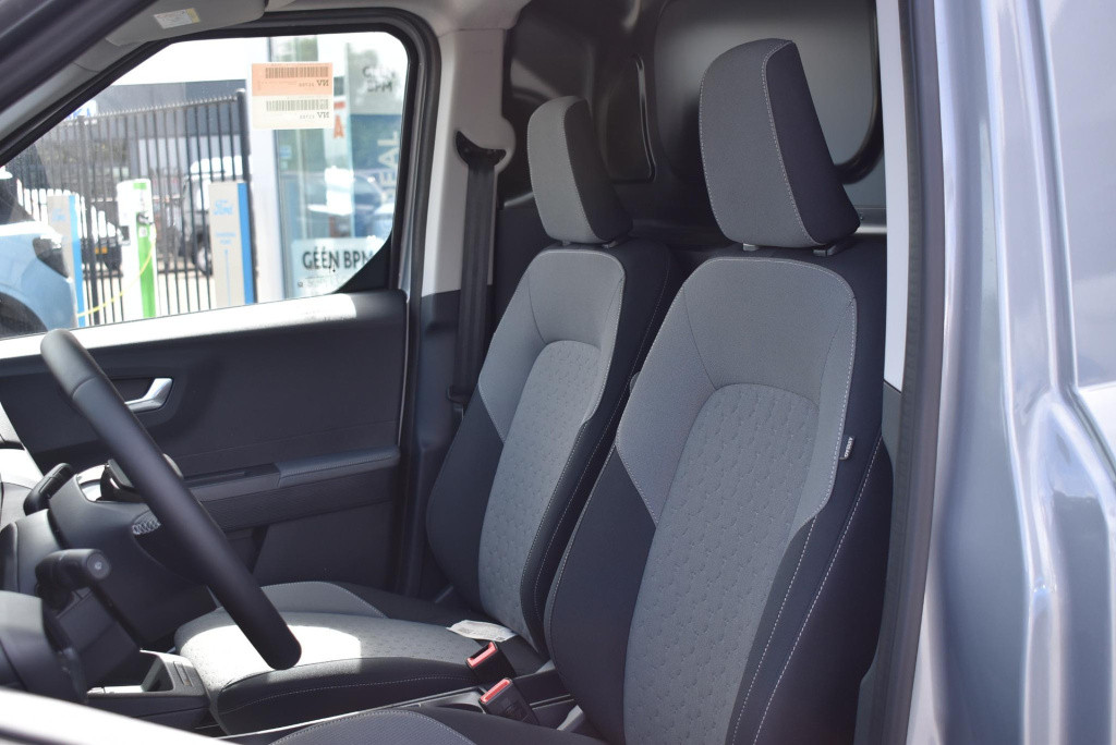Ford E-transit cour. limited 44 kwh | uit voorraad leverbaar! | solar silve