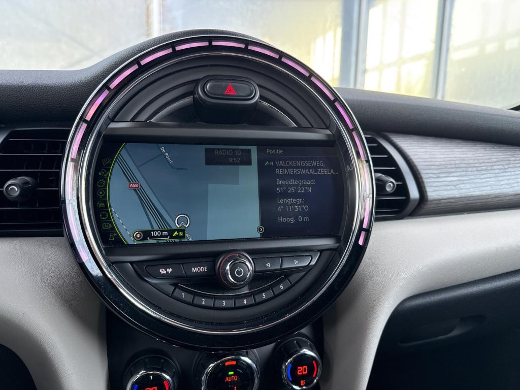 Mini Cooper mini 1.5 chili | leder | navi | led | clima | stoelverw.