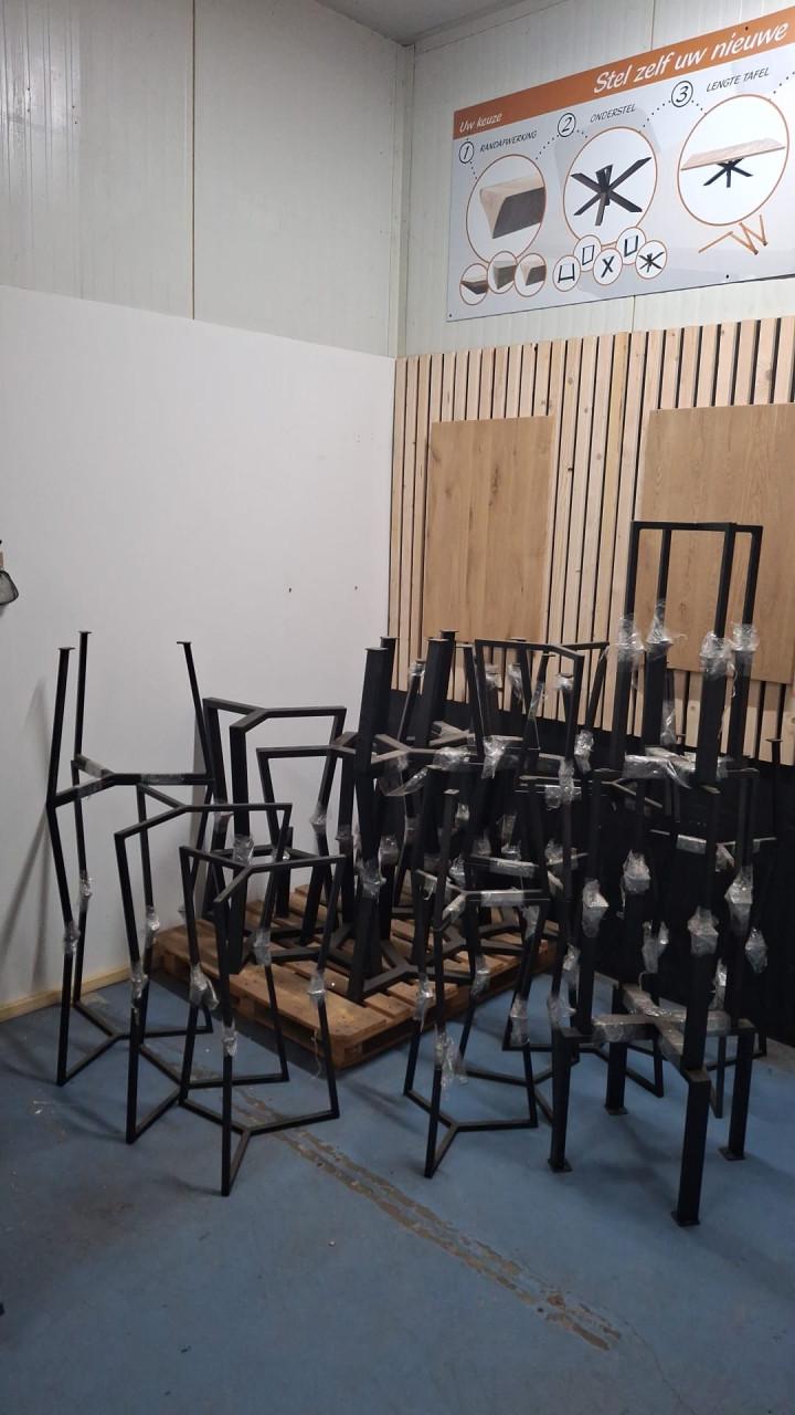 Grote partij salontafel en eettafel onderstellen
