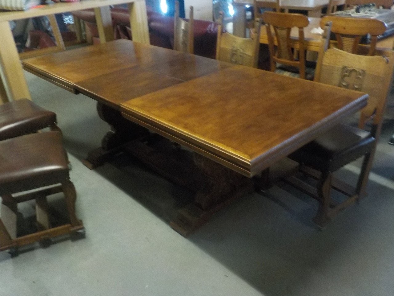 Jaren '50 zeer stevige verlengbare eettafel + 6 stoelen op wieltjes