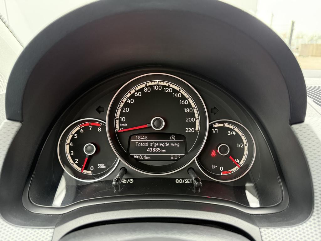 Volkswagen UP! 1.0 active 65pk | cruise | camera