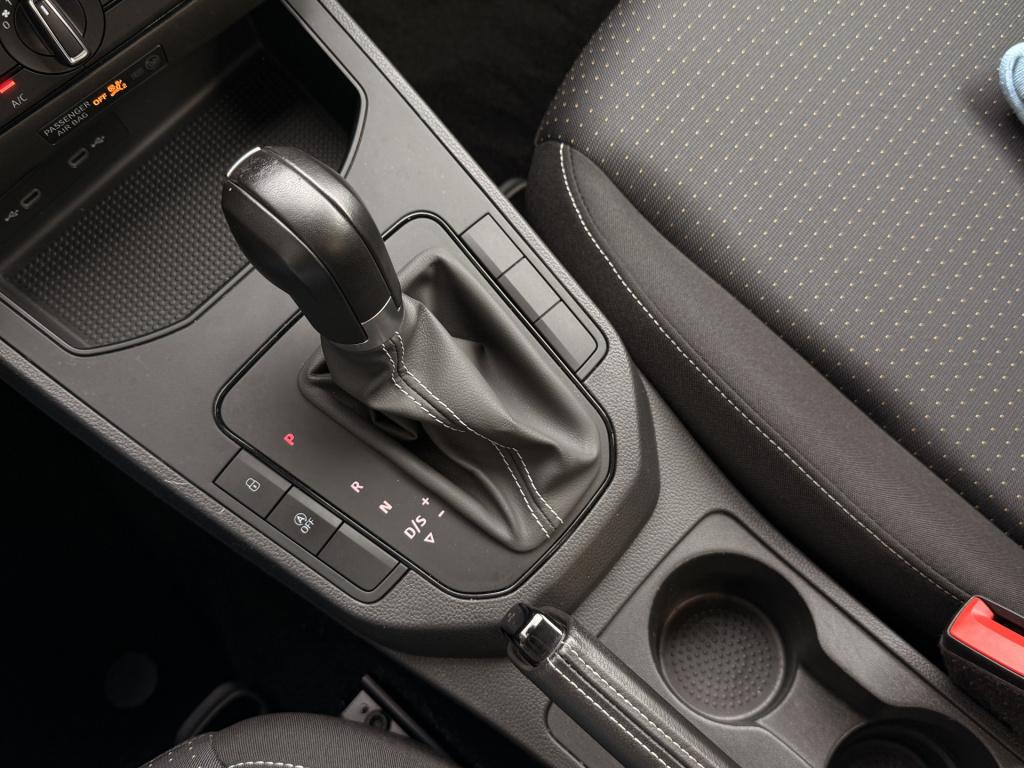 Seat Ibiza 1.0 ecotsi | cruise | stoelverwarming | apple carplay | front/la