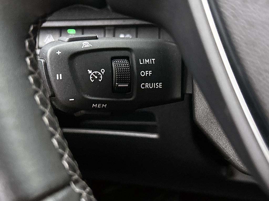 Peugeot 3008 plug-in hybrid 225pk automaat blue lease allure | adaptive cru