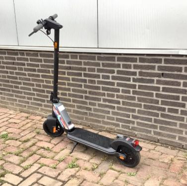 NIU KQi1 Pro Elektrische Step/E-scooter - Nieuw!