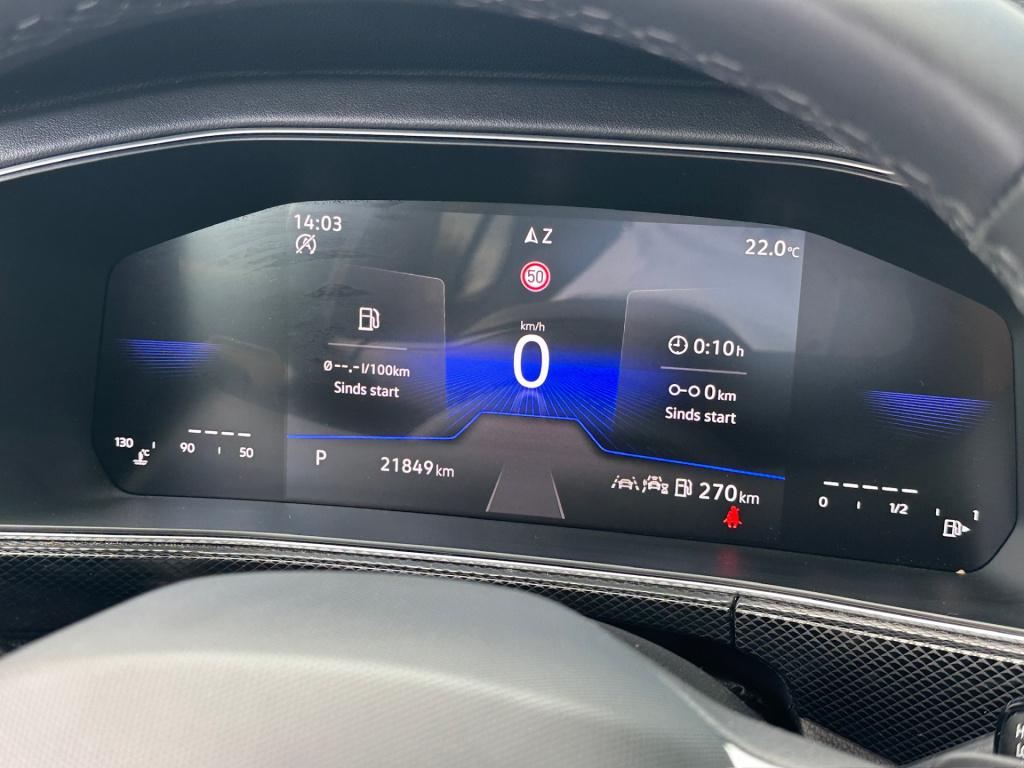 Volkswagen T-cross 1.5 tsi 150pk dsg r-line | camera | trekhaak | navi | ad