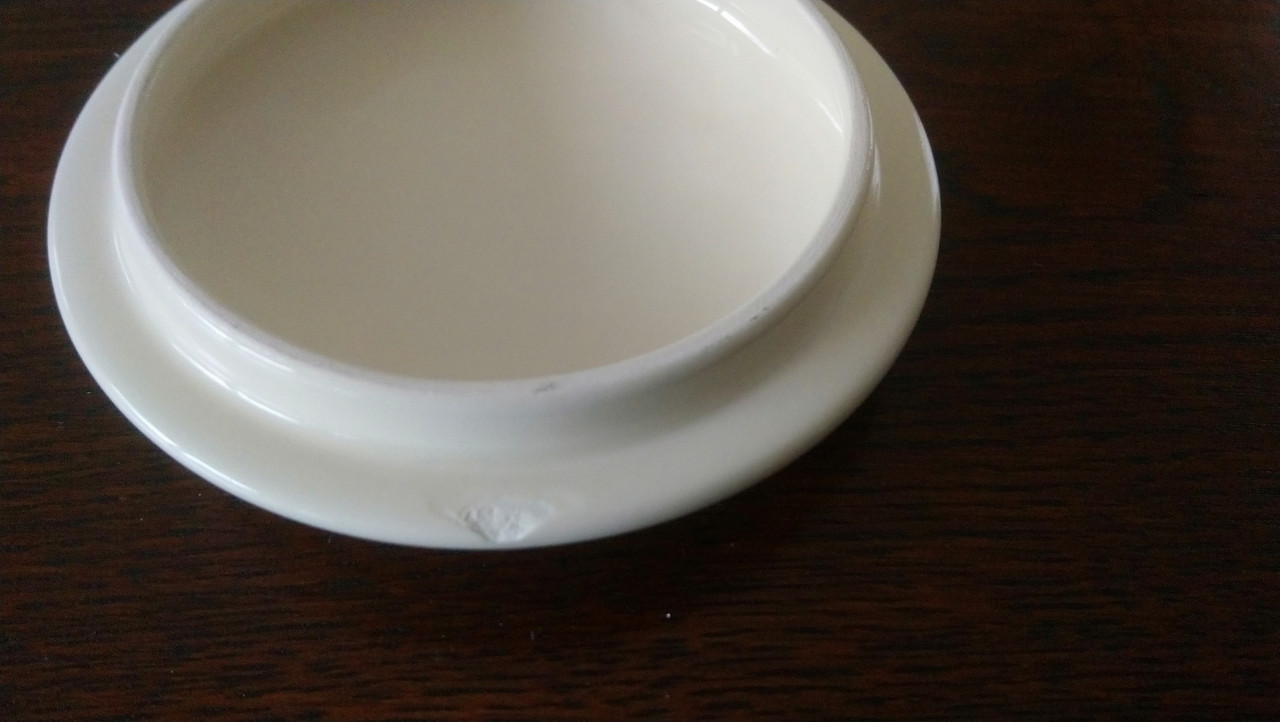 Vintage Regina Polydelft bonbonniere handgeschilderd