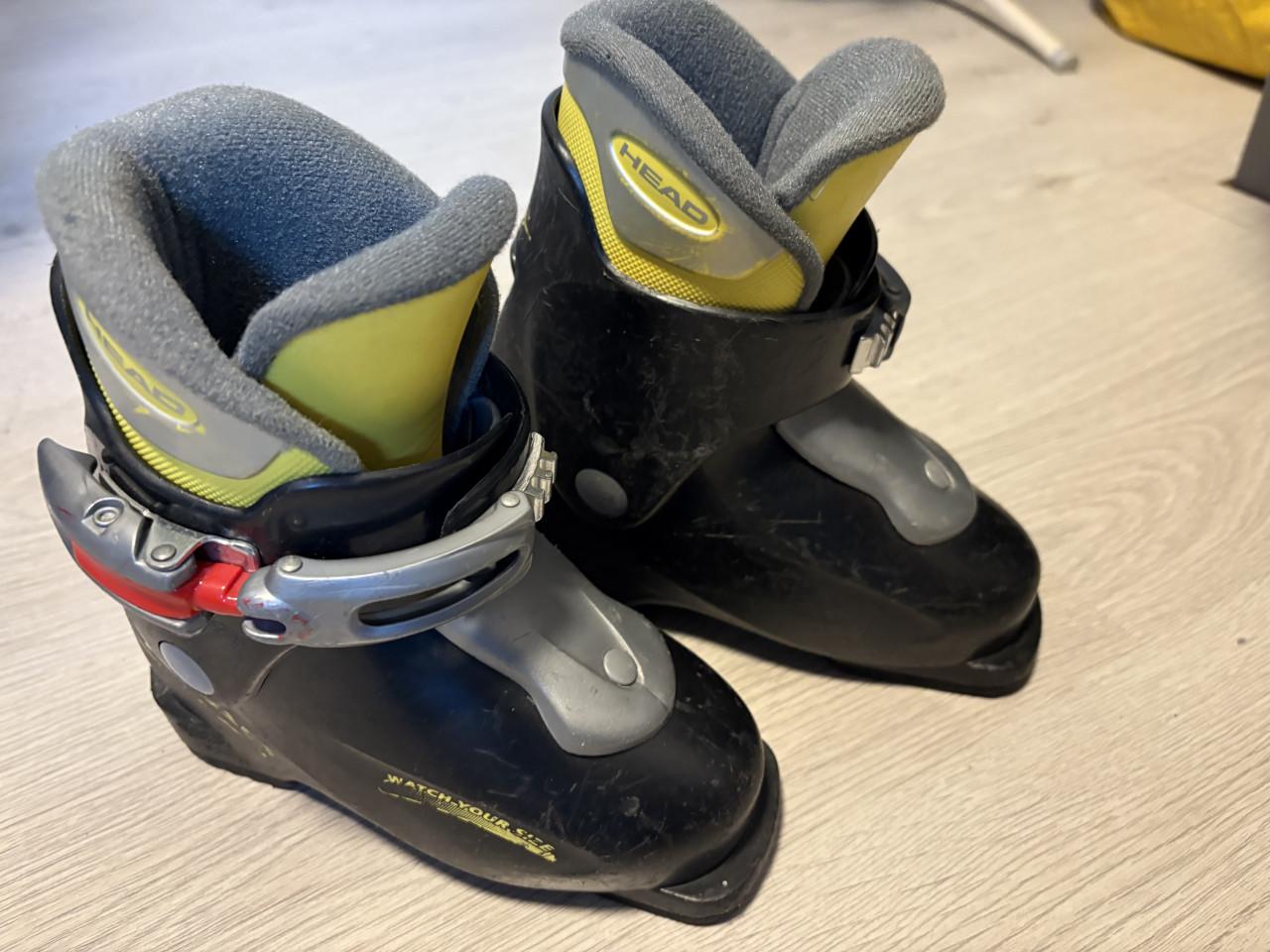 Skischoenen kind maat 30