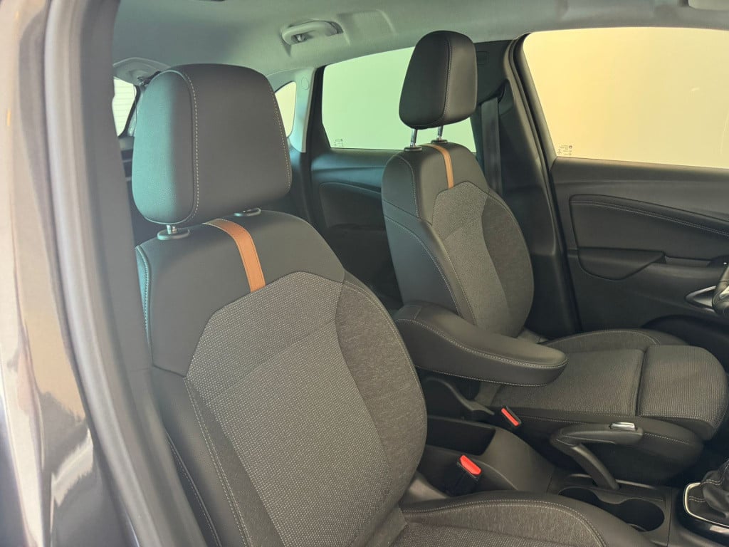 Opel Crossland X 1.2 turbo elegance