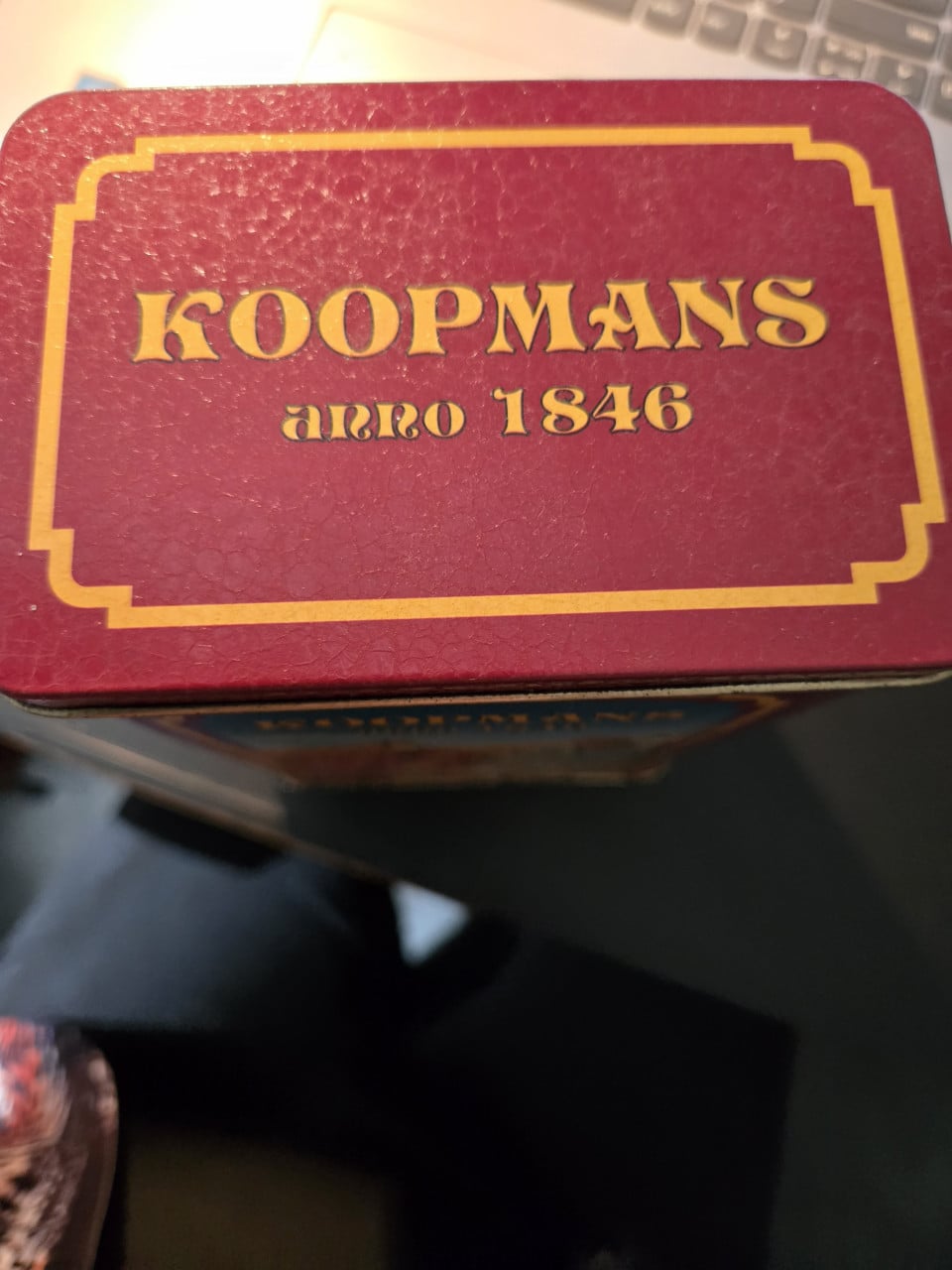 Vintage rechthoekige voorraadblik van Koopmans 18x12x8cm Geheel deukvrij.