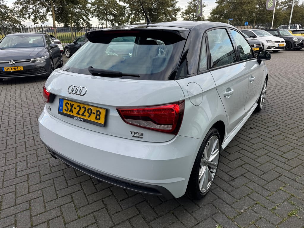 Audi A1 Sportback 1.0 tfsi s-line * navigatie * cruise control * nap