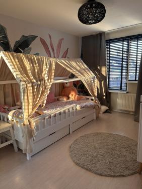 Bed huisje 140 x 200 incl. matras