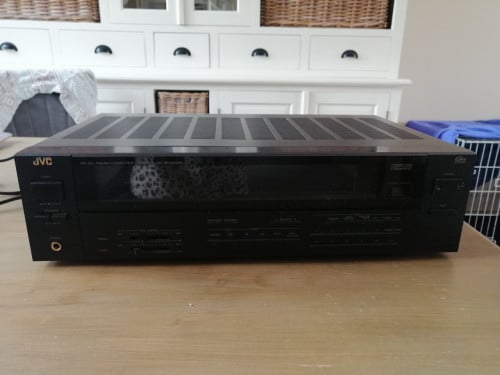 Te Koop: zgan JVC tuner-versterker