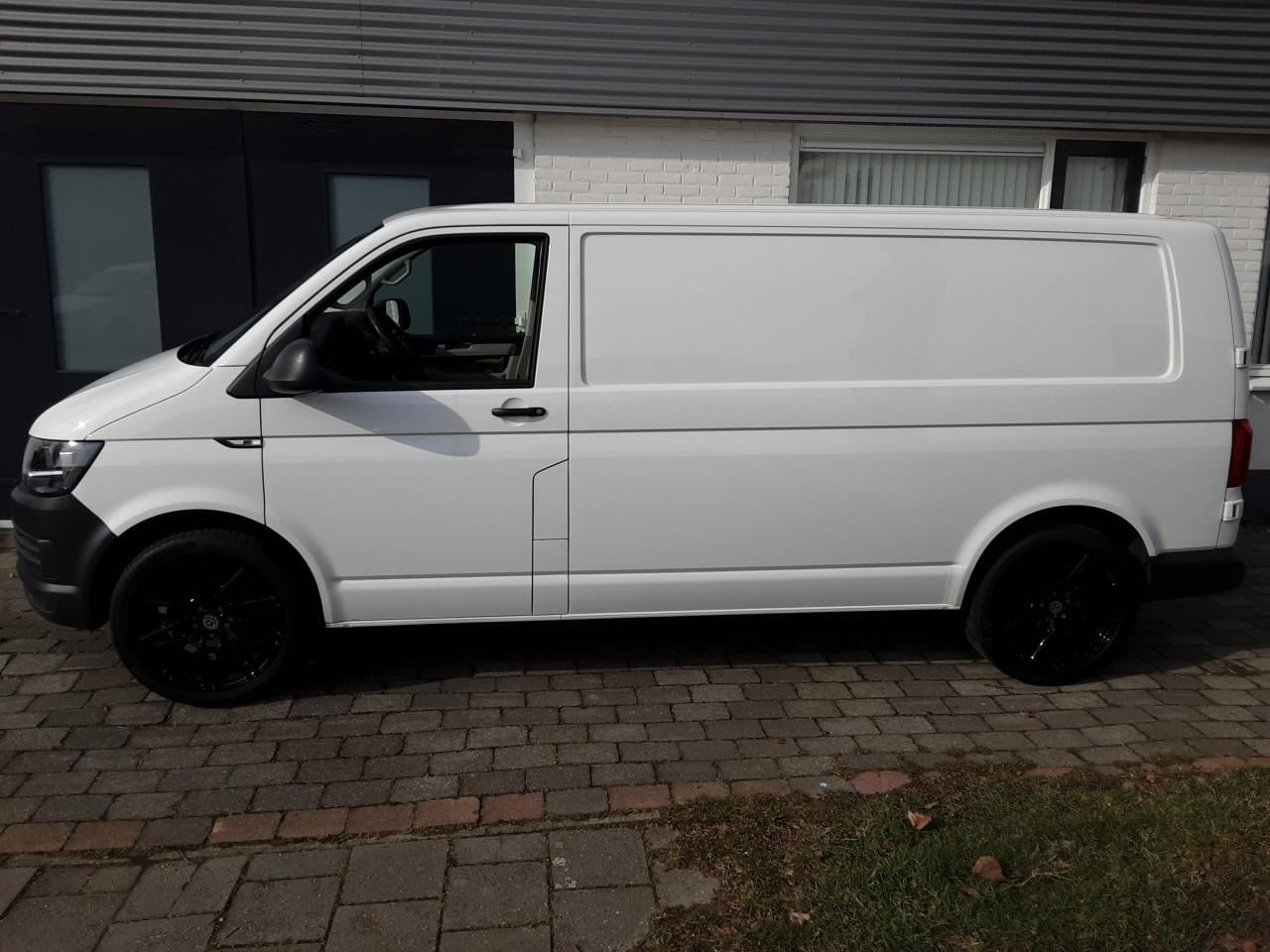 Volkswagen Transporter 2.0 TDI L2H1 Trendline AUTOMAAT DSG