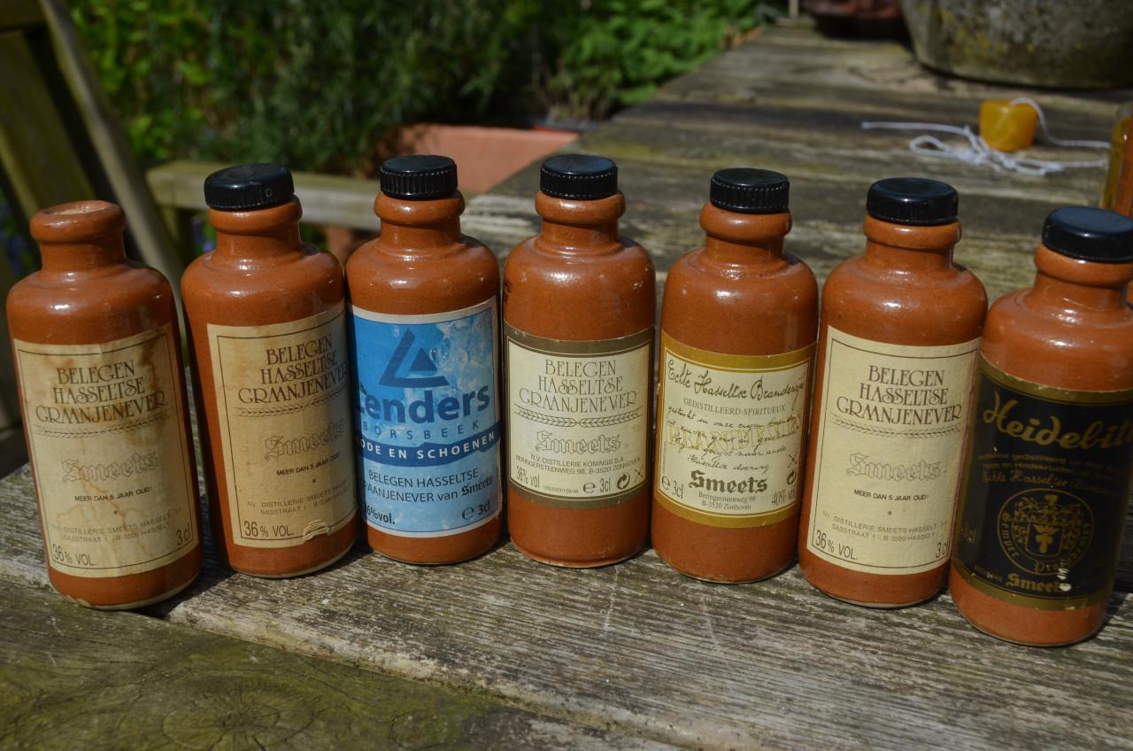 Diverse miniatuur flesjes meest Belgische jenever (2)