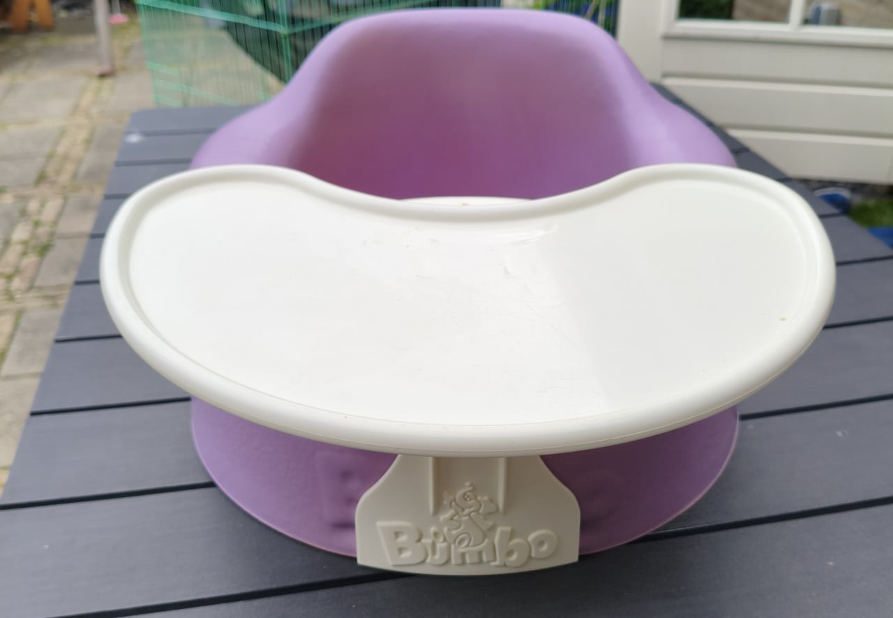 Bumbo kinderstoel met afneembaar blad