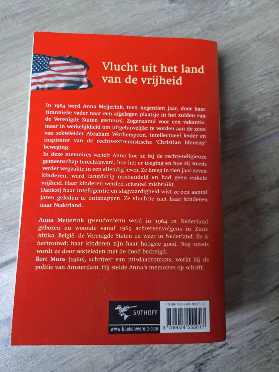 Vlucht uit het land van de vrijheid van Anna Meijerink