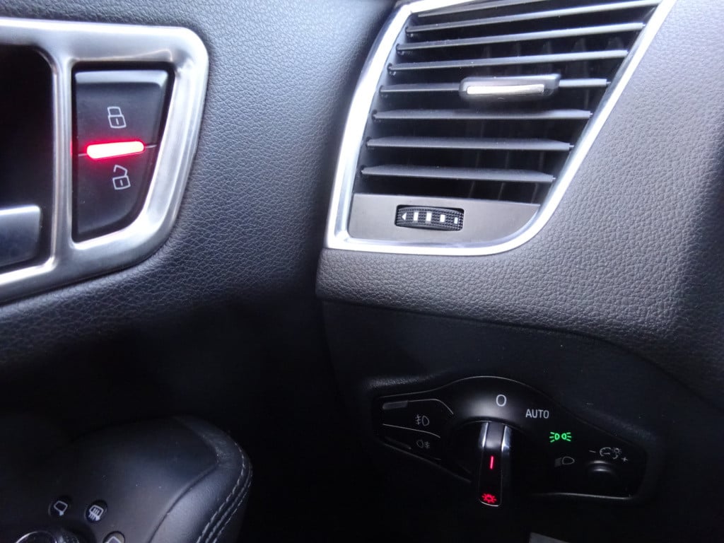 Audi Q5 3.2 fsi quattro pro line s panoramadak / navi / xenon / cruise / 19