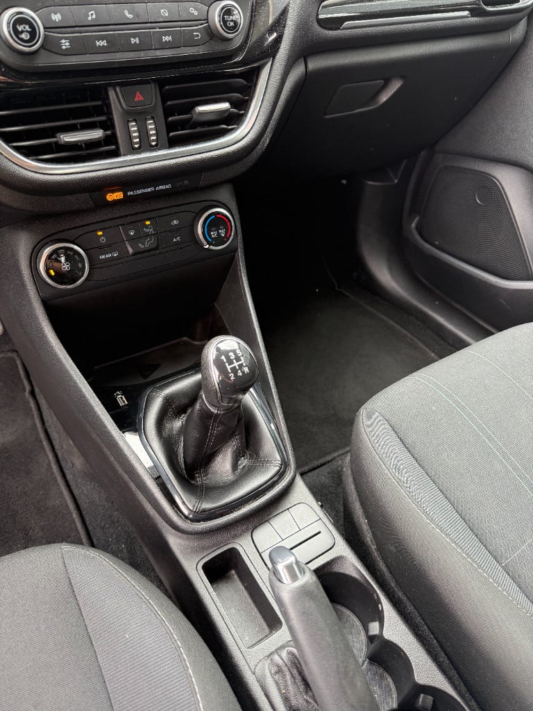 Ford Fiesta 1.1 - trend - cruisecontrol