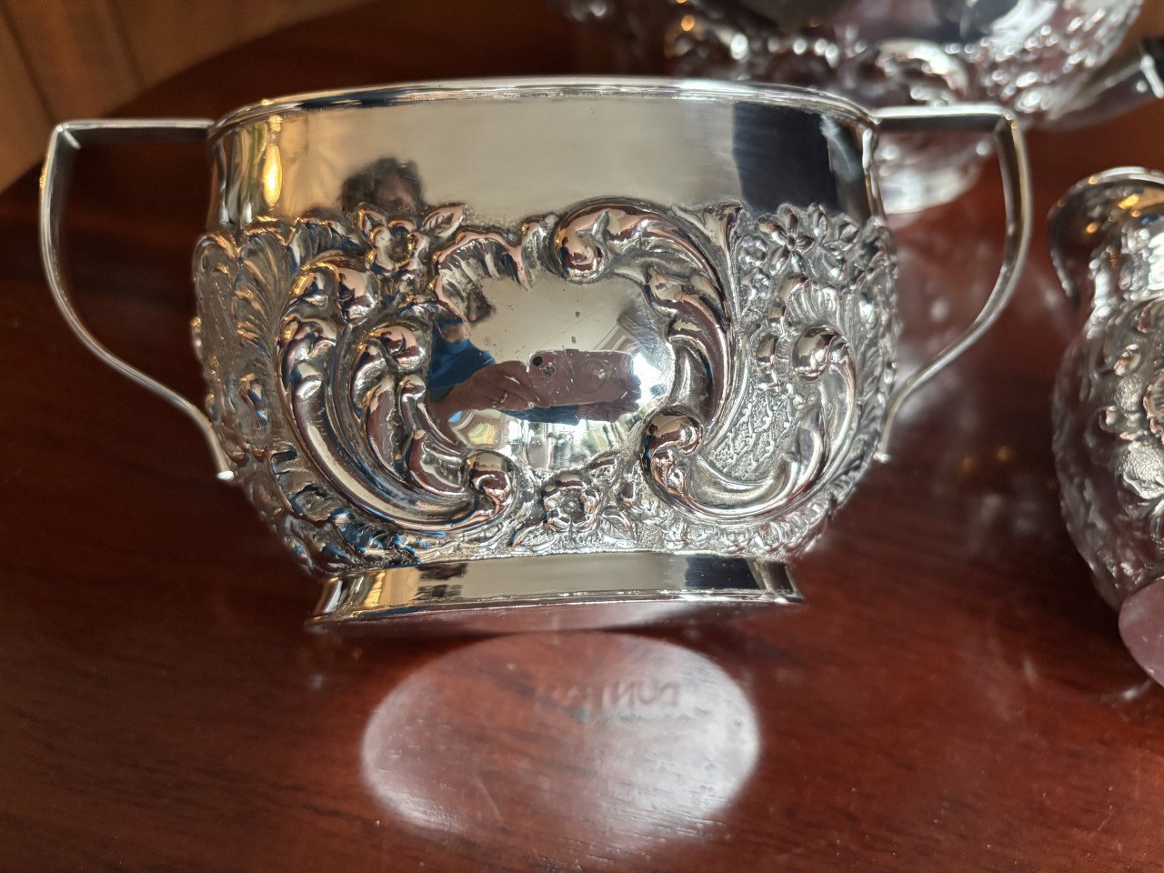 “DE MONTFORT”  VERZILVERD KOFFIE/THEE SERVIES